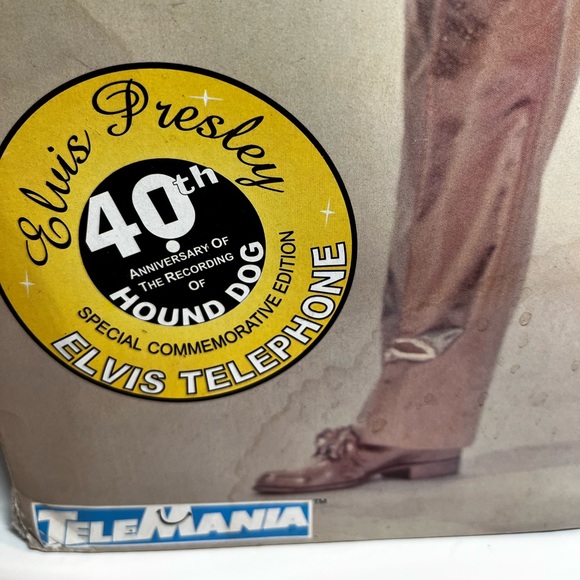 Elvis Presley Hounddog Phone - Picture 2 of 11
